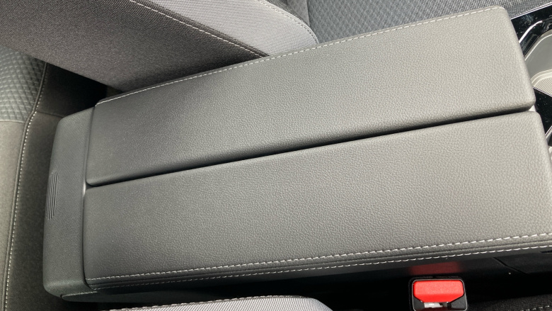 Vauxhall Astra 1.2 Turbo 130 Griffin [Tech Pack] 5dr Petrol Hatchback